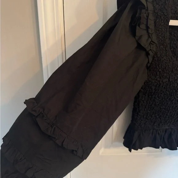 Black Ruffled Women's Top - Picture 4 of 4